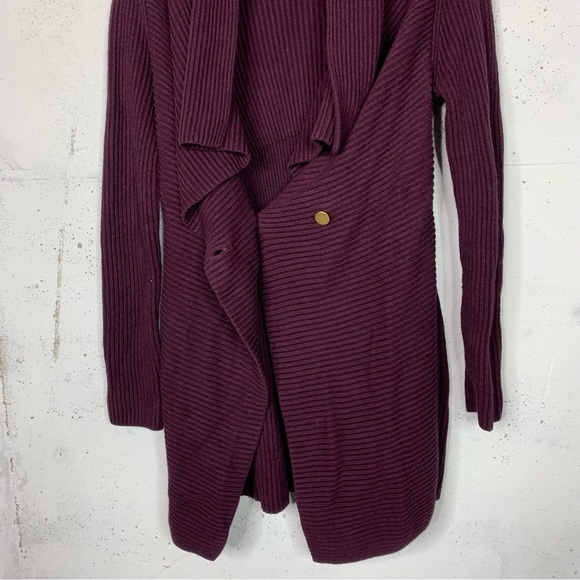 Cabi Regal Ribbed Knit Long Cardigan Size Medium - Picture 4 of 10